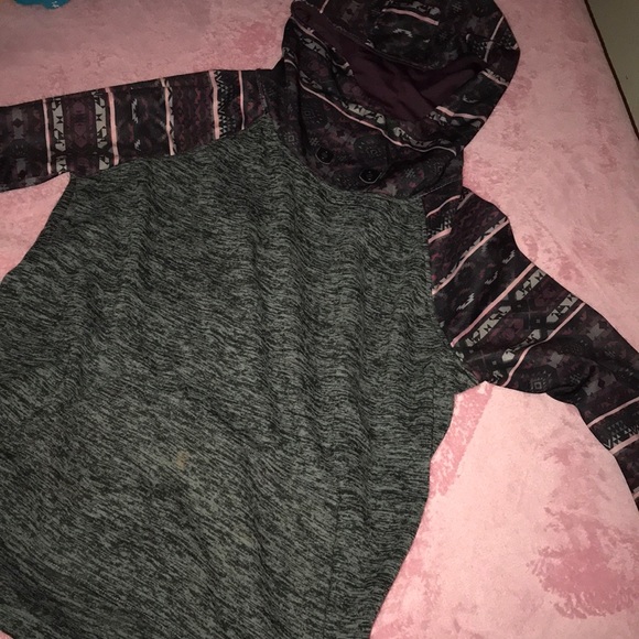 Sweater - Picture 2 of 2